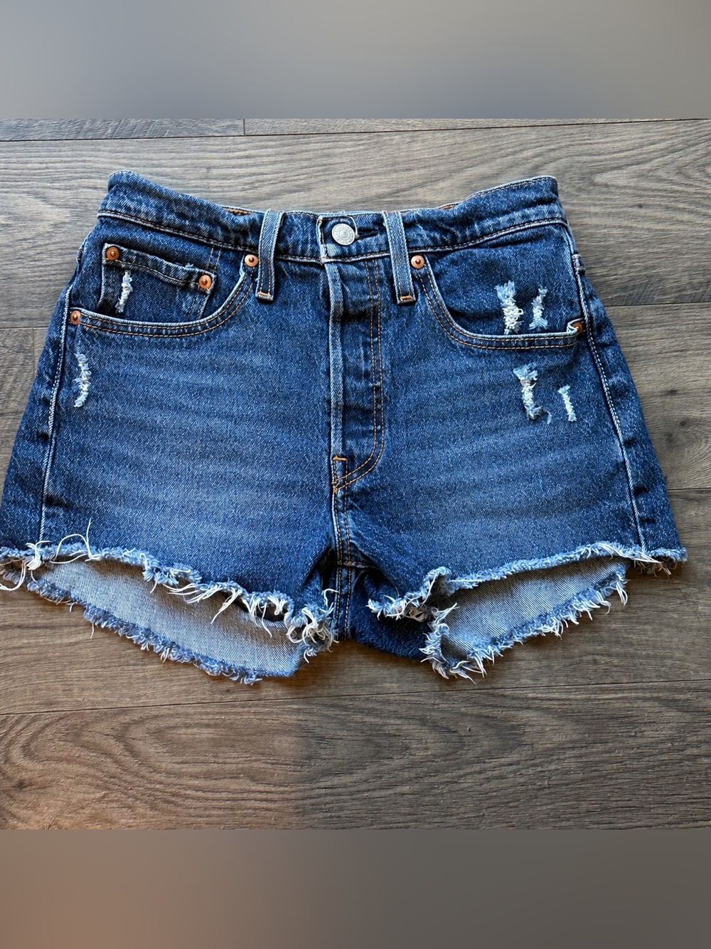 Levi’s 501 Original Denim Shorts Distressed Dark Wash Raw Hem W26